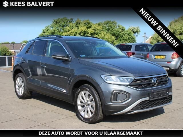 Grijs Gebruikt 2024 VW T-Roc Edition SUV | € 32.950 (Goede deal) - Afbeelding 1/3