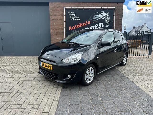 Zwart Gebruikt 2015 Mitsubishi Space Star Hatchback | € 4.950 (Goede deal) - Afbeelding 1/4