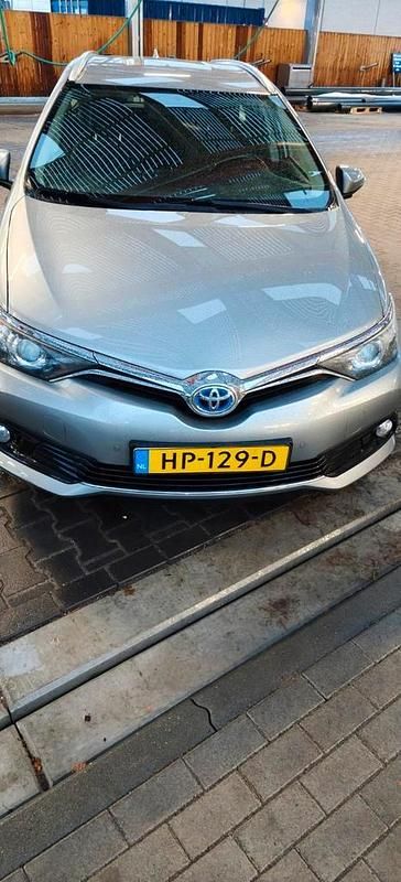 Gebruikt 2015 Toyota Auris Stationwagen | € 10.400 (Goede deal) - Afbeelding 1/4