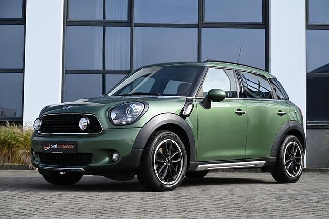 Groen Gebruikt 2016 Mini Countryman Pepper SUV | € 15.750 - Afbeelding 1/4