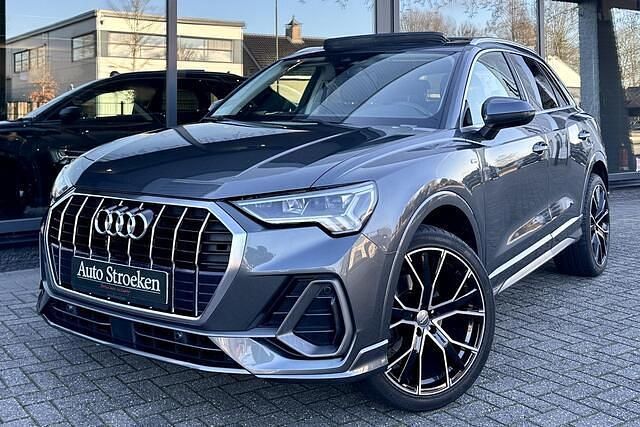 Grijs Gebruikt 2020 Audi Q3 S-Line SUV | € 34.949 (Iets duurder) - Afbeelding 1/4