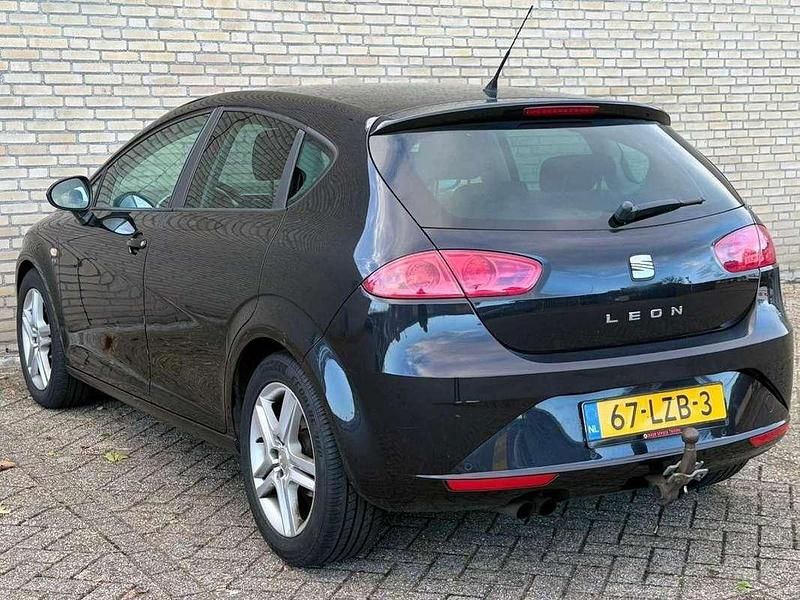 Occasion Seat Leon Style 125 PK (91 kW) 2010 Zwart MPV