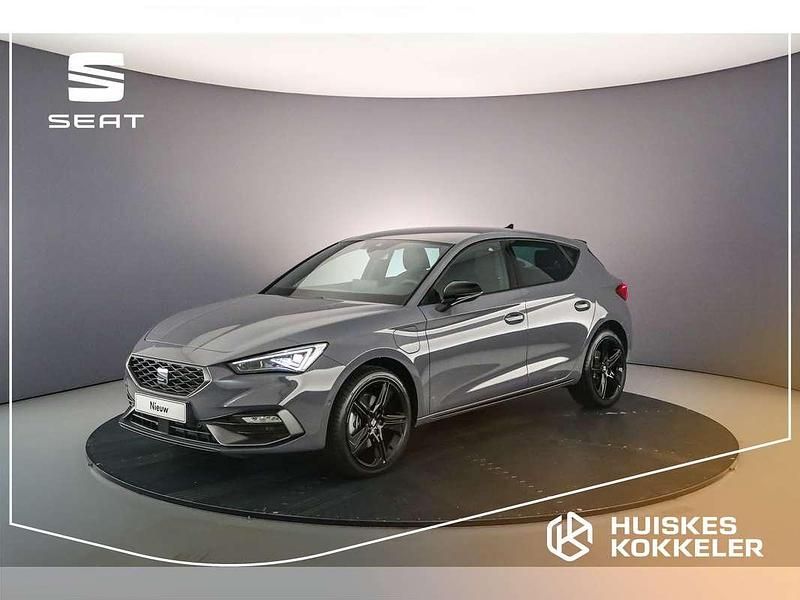 Grijs Nieuw 2025 Seat Leon Business Hatchback | € 40.741 (Eerlijke prijs) - Afbeelding 1/4