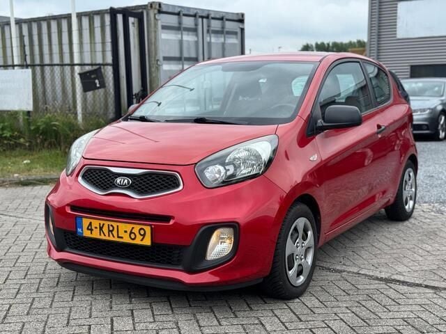 Rood Gebruikt 2014 Kia Picanto 2 Hatchback | € 4.650 (Eerlijke prijs) - Afbeelding 1/4