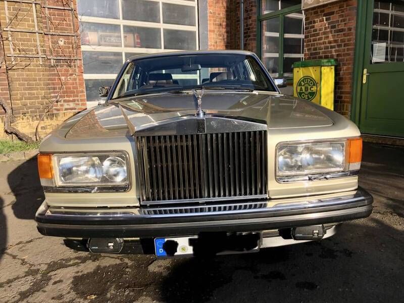 Beige Gebruikt 1981 Rolls Royce Silver Spirit Sedan | € 38.500 - Afbeelding 1/4