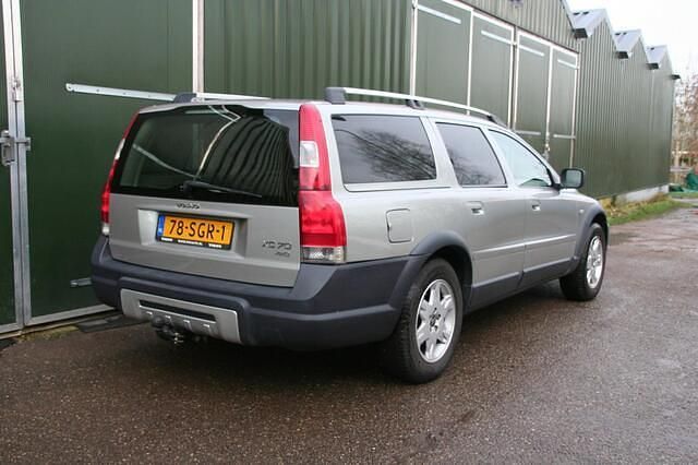 Occasion Volvo XC70 210 PK (154 kW) 2005 Grijs (metallic) Stationwagen