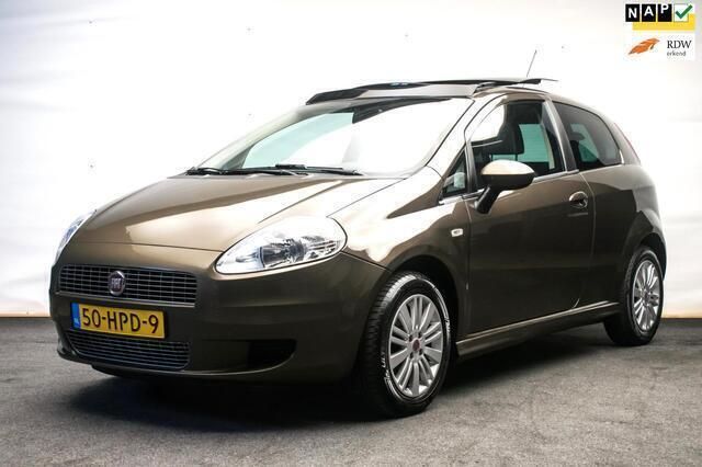 Bruin Gebruikt 2009 Fiat Grande Punto Lusso Hatchback | € 3.945 (Duur) - Afbeelding 1/4