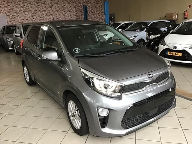 Zilver Occasion 2021 Kia Picanto X-Line Hatchback | € 11.950 (Super prijs) - Afbeelding 1/4