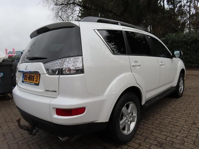 Occasion Mitsubishi Outlander Edition 147 PK (108 kW) 2010 Wit (metallic) SUV