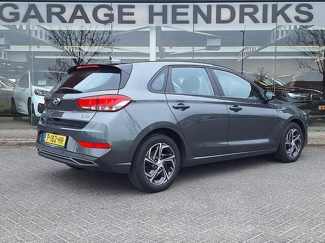 Occasion Hyundai i30 Comfort 120 PK (88 kW) 2022 Grijs Hatchback