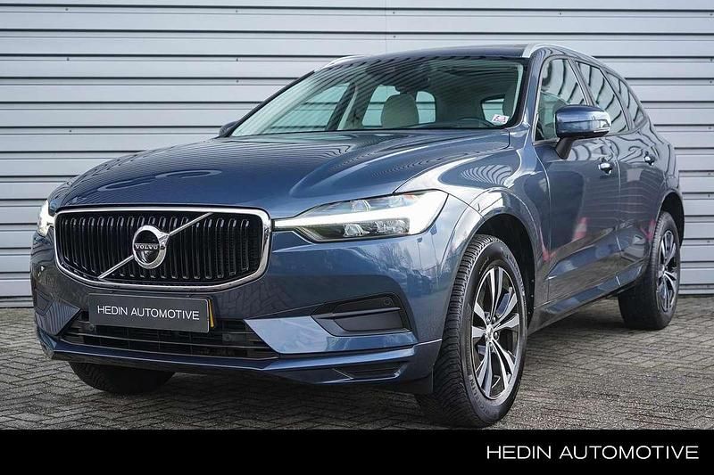 Blauw (metallic) Occasion 2021 Volvo XC60 Momentum SUV | € 40.990 (Super prijs) - Afbeelding 1/4