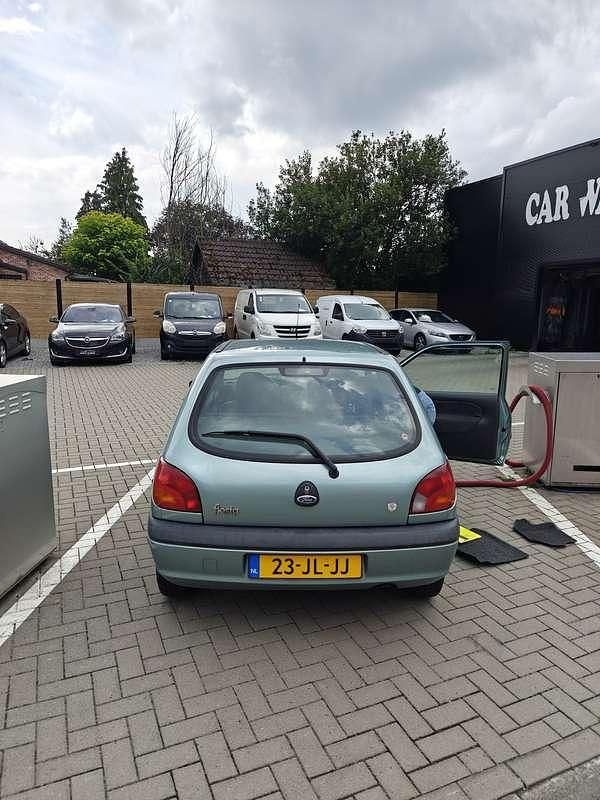 Afbeelding 2/4