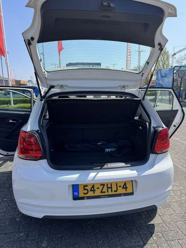 Gebruikt 2013 VW Polo Sedan | € 5.200 - Afbeelding 1/4