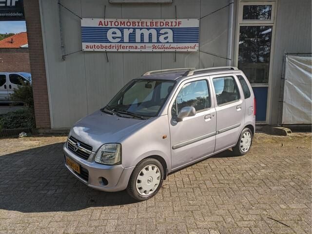 Paars Gebruikt 2004 Opel Agila Enjoy Hatchback | € 1.749 (Iets duurder) - Afbeelding 1/4