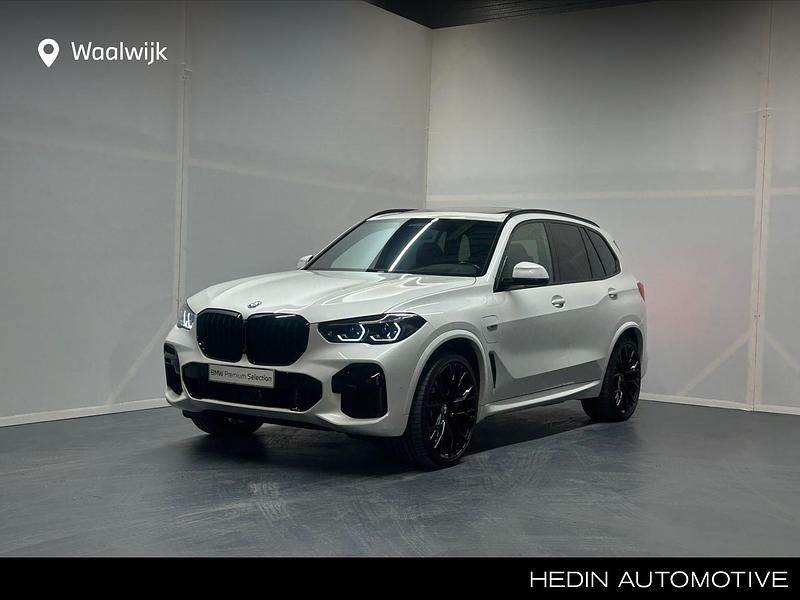 Wit (metallic) Occasion 2021 BMW X5 Executive SUV | € 59.880 (Iets duurder) - Afbeelding 1/4