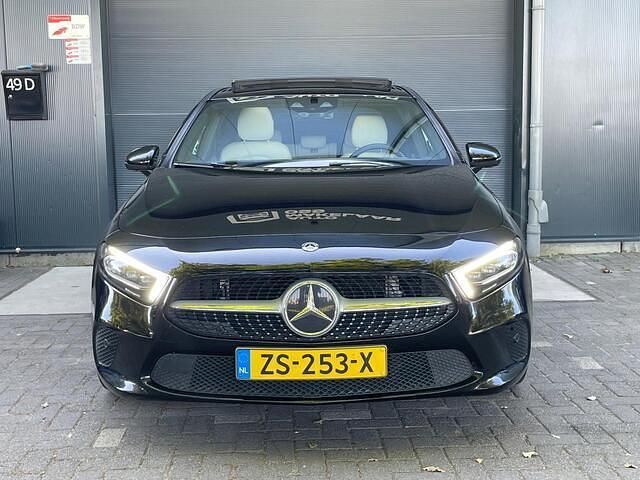 Occasion Mercedes A180 Premium Plus 116 PK (85 kW) 2019 Zwart Sedan