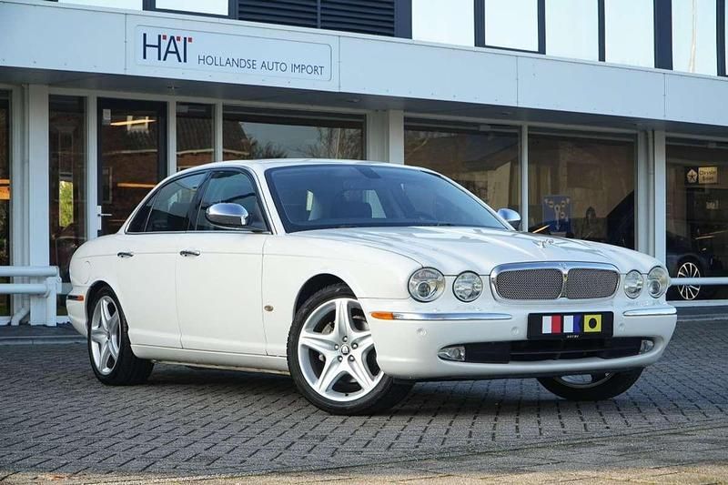Wit Gebruikt 2006 Jaguar XJ Sovereign Sedan | € 19.800 (Eerlijke prijs) - Afbeelding 1/4