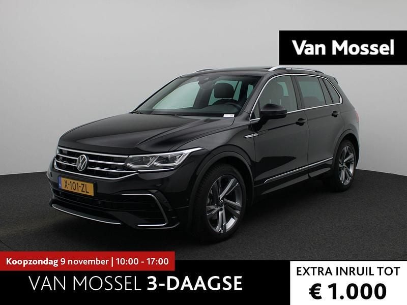 Zwart Gebruikt 2024 VW Tiguan Business SUV | € 46.400 (Eerlijke prijs) - Afbeelding 1/4