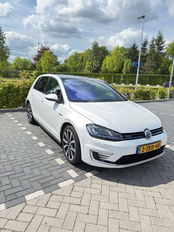 Wit Gebruikt 2015 VW Golf VII GTE Stationwagen | € 10.800 (Goede deal) - Afbeelding 1/4