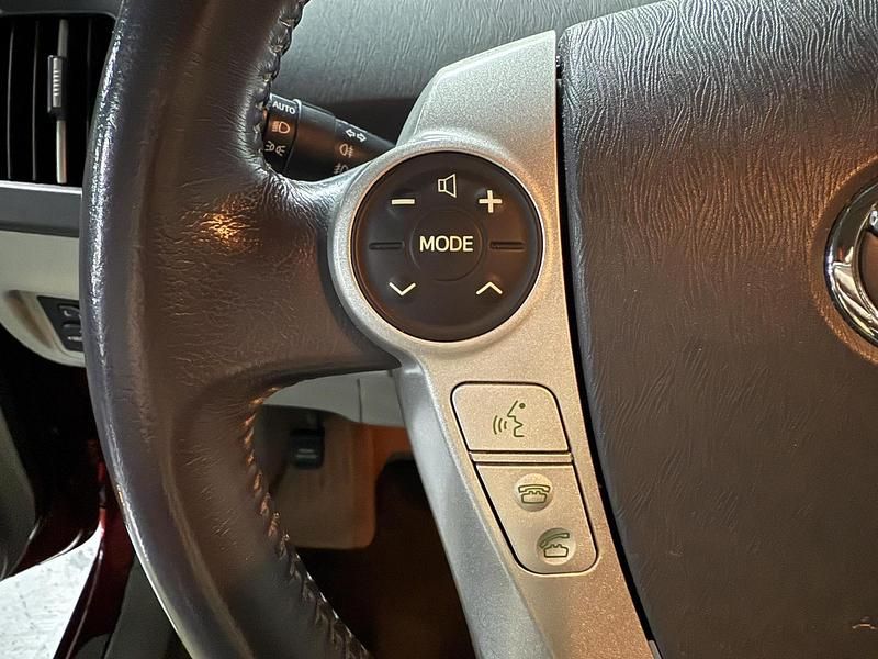 Occasion Toyota Prius Business Edition 136 PK (100 kW) 2011 Rood Hatchback