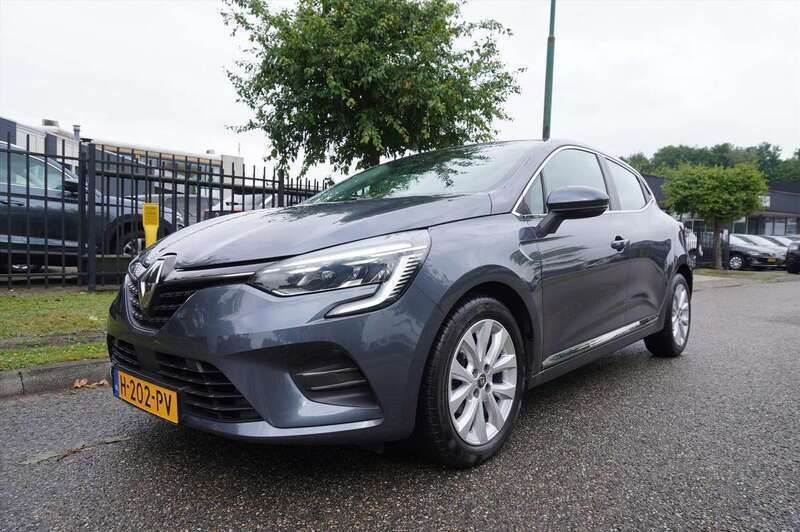 Grijs Gebruikt 2020 Renault Clio V Intens Hatchback | € 13.445 (Eerlijke prijs) - Afbeelding 1/4