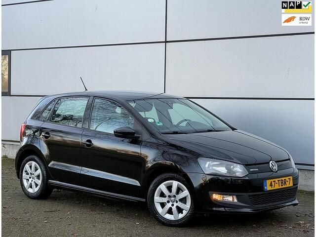 Zwart Occasion 2012 VW Polo Comfortline Hatchback | € 3.750 (Eerlijke prijs) - Afbeelding 1/4