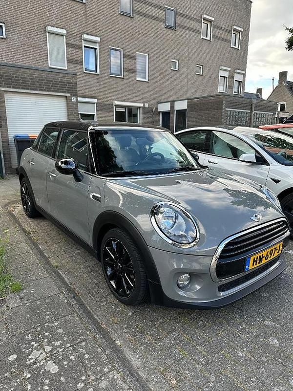 Gebruikt 2015 Mini Cooper Business Hatchback | € 13.995 (Eerlijke prijs) - Afbeelding 1/4