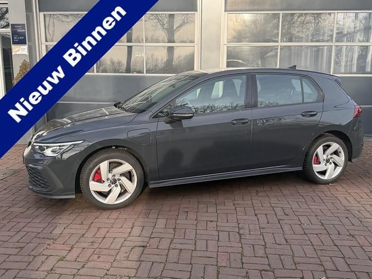 Occasion 2020 VW e-Golf GTE Hatchback | € 20.750 (Goede deal) - Afbeelding 1/4