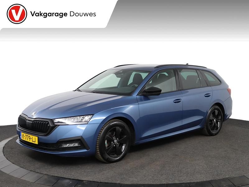 Blauw Gebruikt 2021 Skoda Octavia Business Line Stationwagen | € 21.950 (Iets duurder) - Afbeelding 1/4