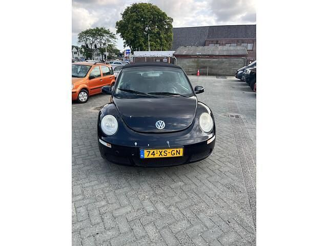 Zwart, metallic lak Gebruikt 2007 VW Beetle Highline Cabriolet | € 3.450 (Eerlijke prijs) - Afbeelding 1/4