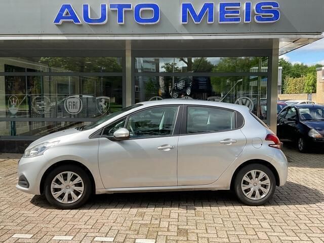 Grijs, andere lak Gebruikt 2016 Peugeot 208 Access Hatchback | € 7.795 - Afbeelding 1/4