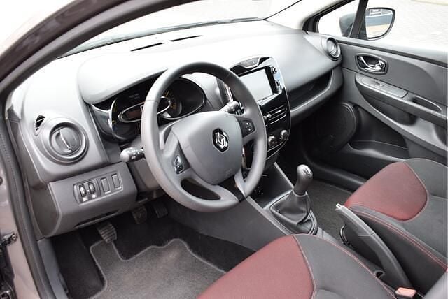 Occasion Renault Clio IV 74 PK (54 kW) 2014 Grijs Hatchback