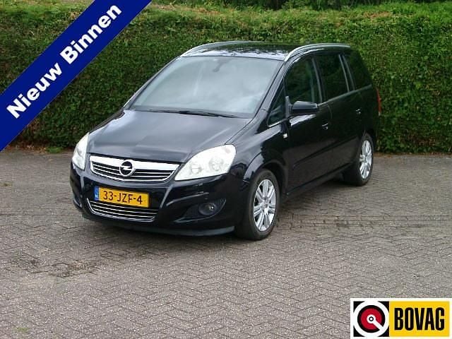 Zwart Gebruikt 2009 Opel Zafira Cosmo MPV | € 5.950 (Duur) - Afbeelding 1/4