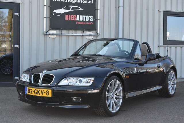 Zwart Gebruikt 1999 BMW Z3 Cabriolet | € 11.450 (Eerlijke prijs) - Afbeelding 1/4