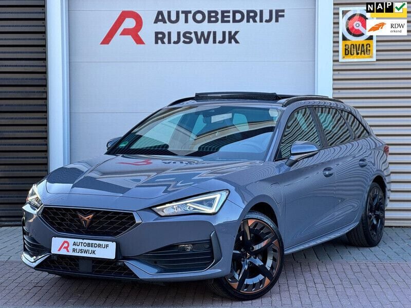 Grijs Gebruikt 2021 Cupra Leon VZ Stationwagen | € 27.950 (Iets duurder) - Afbeelding 1/4