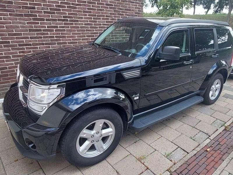 Zwart Gebruikt 2007 Dodge Nitro SXT SUV | € 12.500 - Afbeelding 1/4
