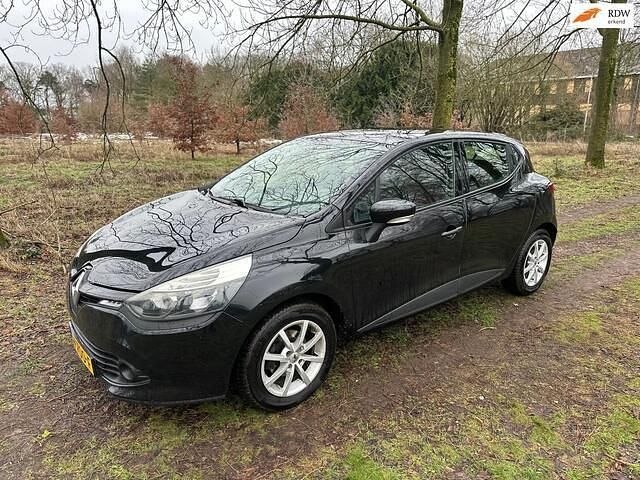 Zwart Occasion 2014 Renault Clio IV Hatchback | € 5.750 (Eerlijke prijs) - Afbeelding 1/4