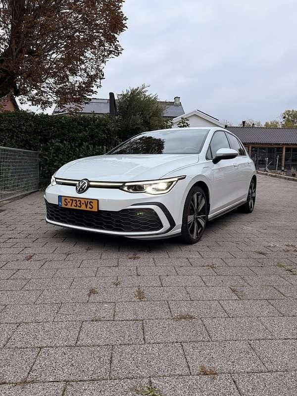 Wit Gebruikt 2021 VW Golf VIII GTE Hatchback | € 21.500 (Super prijs) - Afbeelding 1/4