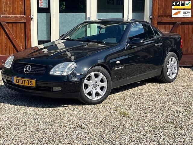 Zwart Gebruikt 2000 Mercedes SLK230 Cabriolet | € 6.950 (Iets duurder) - Afbeelding 1/4