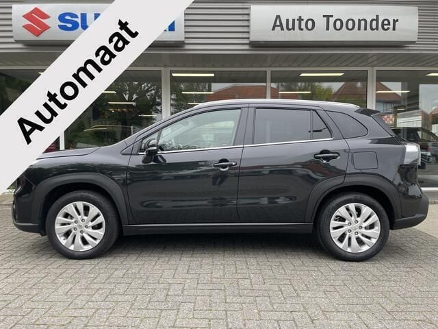 Suv Gebruikt 2022 Suzuki SX4 S-Cross SUV | € 26.900 (Eerlijke prijs) - Afbeelding 1/4