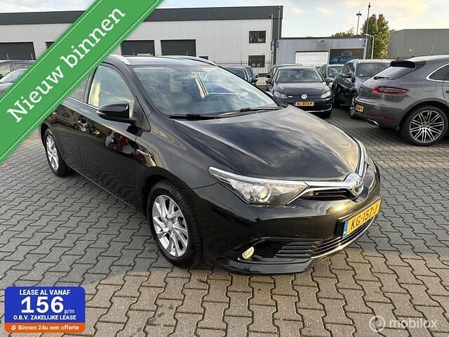 Occasion Toyota Auris Trend 99 PK (72 kW) 2016 Zwart Hatchback