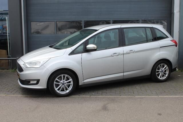 Grijs Gebruikt 2016 Ford Grand C-Max Trend MPV | € 8.950 (Iets duurder) - Afbeelding 1/4