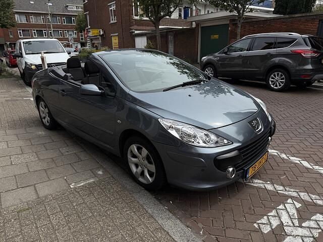 Occasion Peugeot 307 CC 140 PK (102 kW) 2006 Grijs Cabriolet