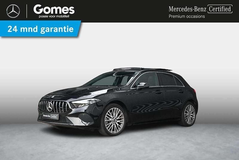 Zwart Gebruikt 2024 Mercedes A250 Luxury Hatchback | € 37.950 (Eerlijke prijs) - Afbeelding 1/4