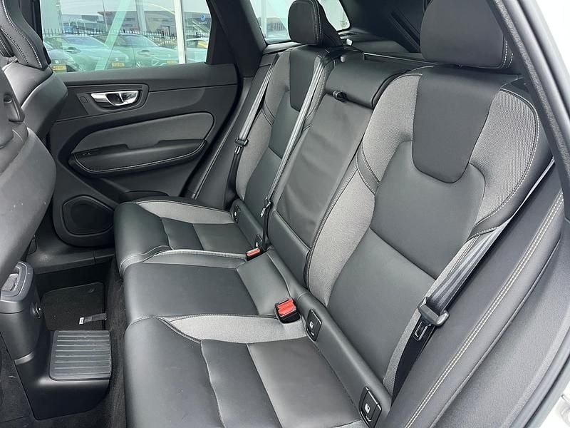 Occasion Volvo XC60 R-Design 311 PK (228 kW) 2022 Wit SUV