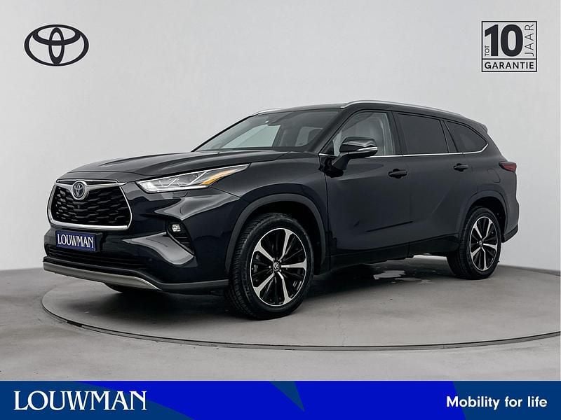 Donker zwart metallic Gebruikt 2022 Toyota Highlander Premium SUV | € 53.945 - Afbeelding 1/4