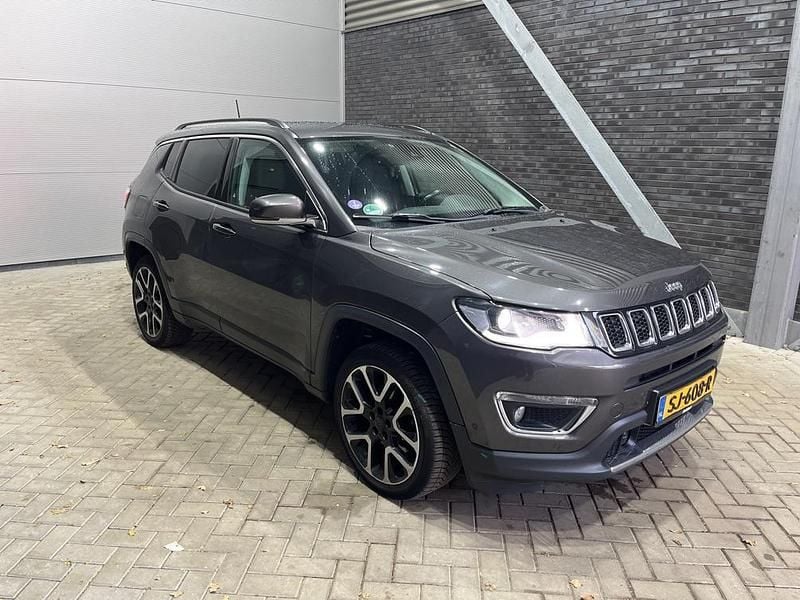 Grijs Gebruikt 2018 Jeep Compass Limited SUV | € 19.400 (Iets duurder) - Afbeelding 1/1