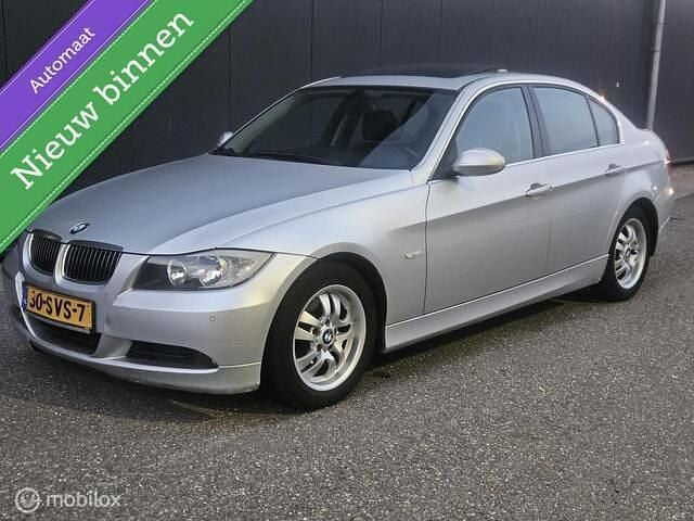 Grijs Gebruikt 2005 BMW 320 Executive Sedan | € 4.700 (Eerlijke prijs) - Afbeelding 1/4