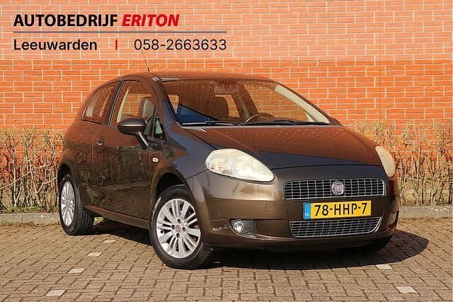 Occasion Fiat Grande Punto Lusso 77 PK (56 kW) 2008 Bruin Hatchback