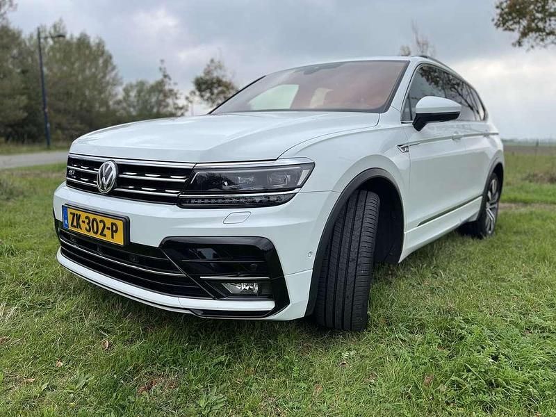 Wit Occasion 2019 VW Tiguan R SUV | € 26.500 - Afbeelding 1/4